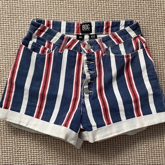 Urban Outfitters BDG striped mom shorts - Picture 4 of 6